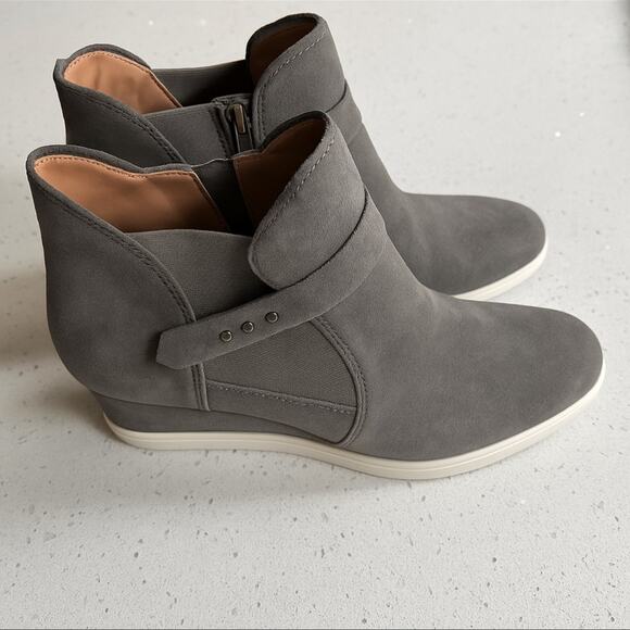 Linea Paolo Gray Suede Wedge Booties Size 11M - Picture 1 of 11